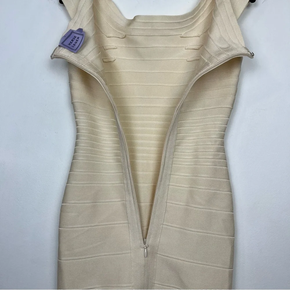 Hervé Leger Marina Off Shoulder Bateau
Neck Manila Bandage Bodycon Dress S - Picture 4 of 13